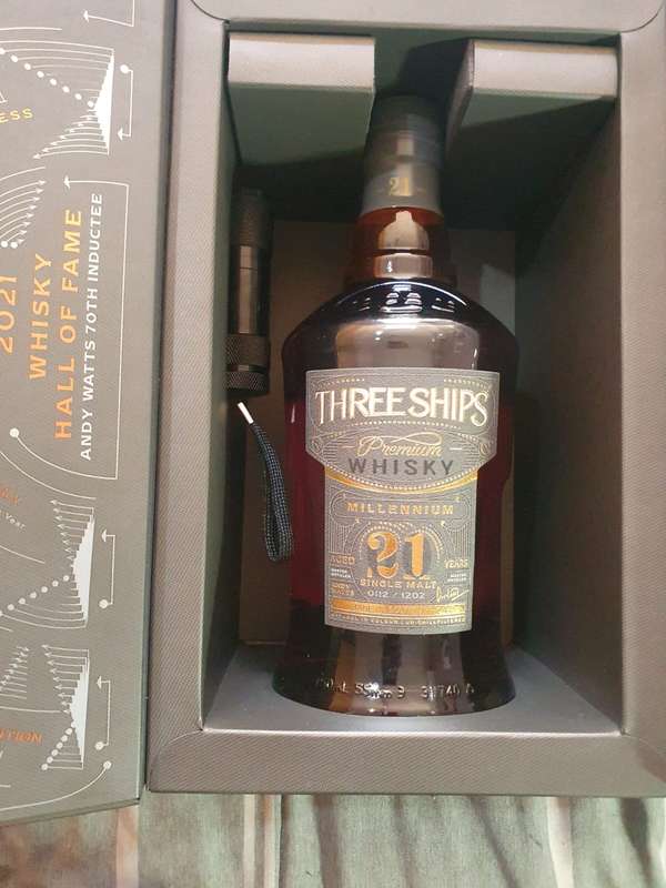 THREE SHIPS WHISKEY LIMITED EDITION
