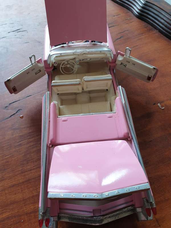 1:18 Cadillac Eldorado