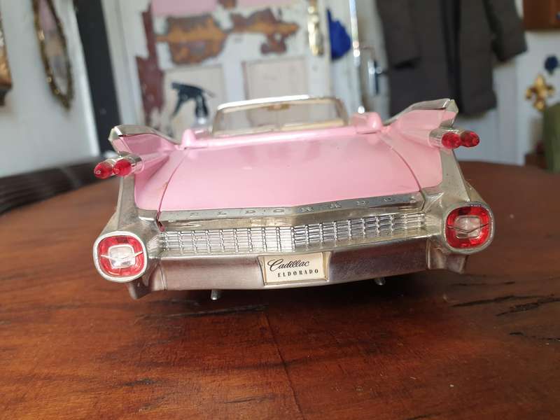 1:18 Cadillac Eldorado