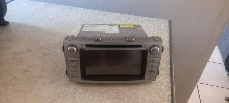 Toyota fortuner/hilux  original Panasonic head unit  mp3/cd/player/reverse camera/Bluetooth