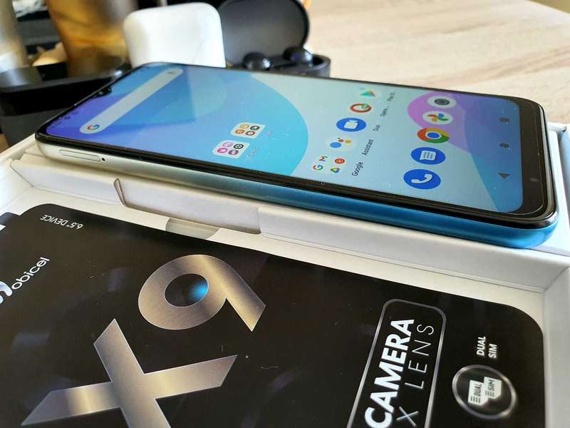 Brand NEW Mobicel X9 - 4GB/128GB +50MP Camera - R1590