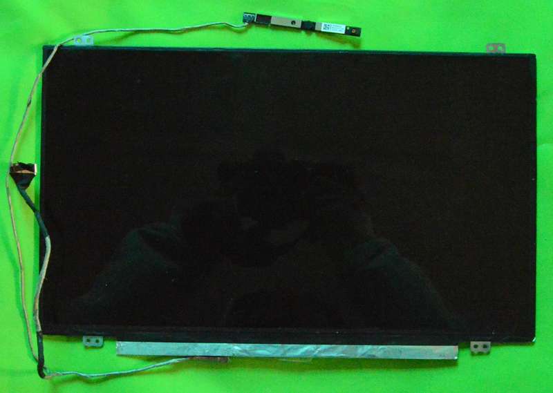 REDUCED TO GO! Lenovo G40 - 14 inch - FRU 04X5881 1366 x 768 with 30pin connector & camera