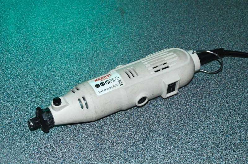 Rotary Tool & Accessory Set - Martlet MMJ130RT - No reserv