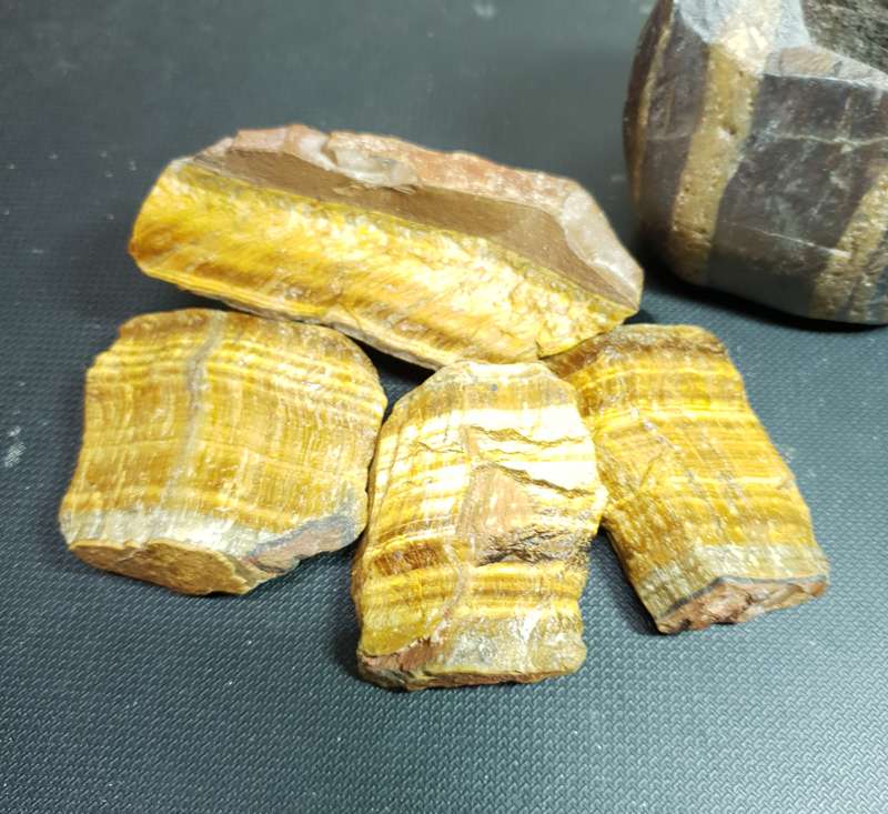 Authentic South African RAW NATURAL TIGERS EYE STONES 900g