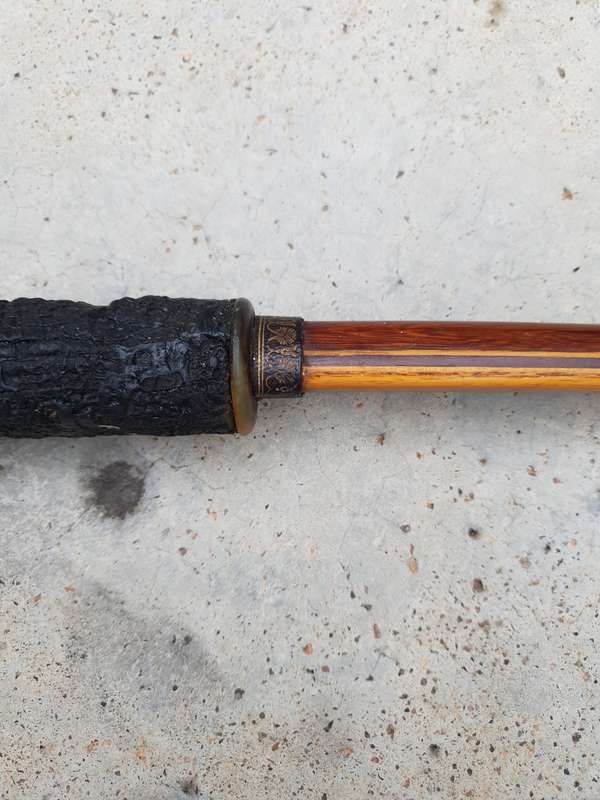 HIGH END 72'' CLASSIC ENGLISH TRADITIONAL SPORTING LONGBOW VALUED R6,700.00