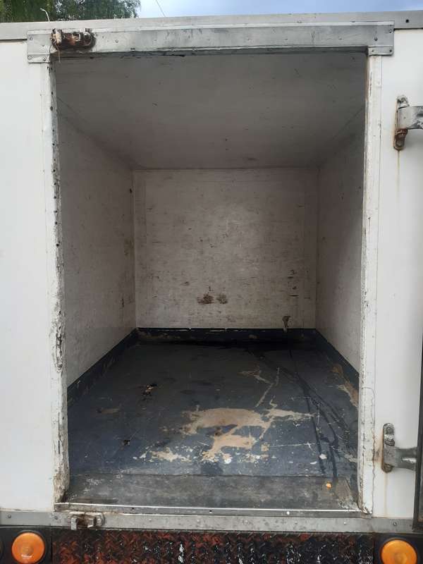 2.5 METER INSULATED (Refrigerated) BOX BODY / FRIDGE BODY  FOR HYUNDAI H1 / TOYOTA DYNA / NISS NP300