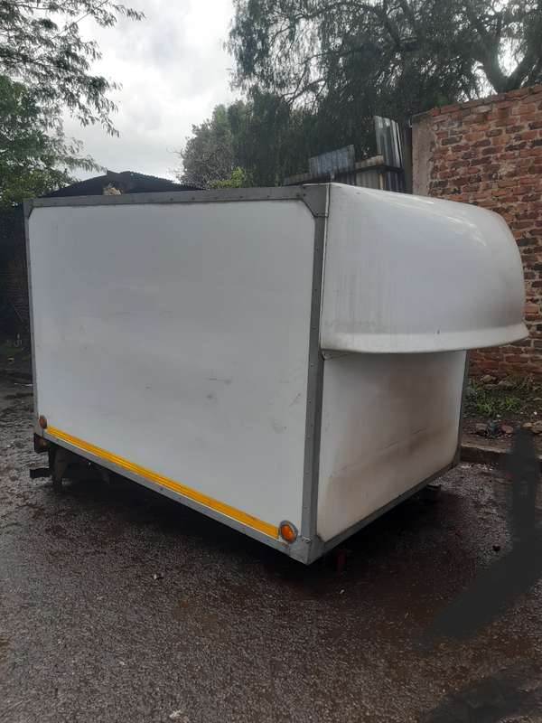 2.5 METER INSULATED (Refrigerated) BOX BODY / FRIDGE BODY  FOR HYUNDAI H1 / TOYOTA DYNA / NISS NP300