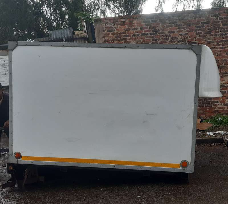 2.5 METER INSULATED (Refrigerated) BOX BODY / FRIDGE BODY  FOR HYUNDAI H1 / TOYOTA DYNA / NISS NP300