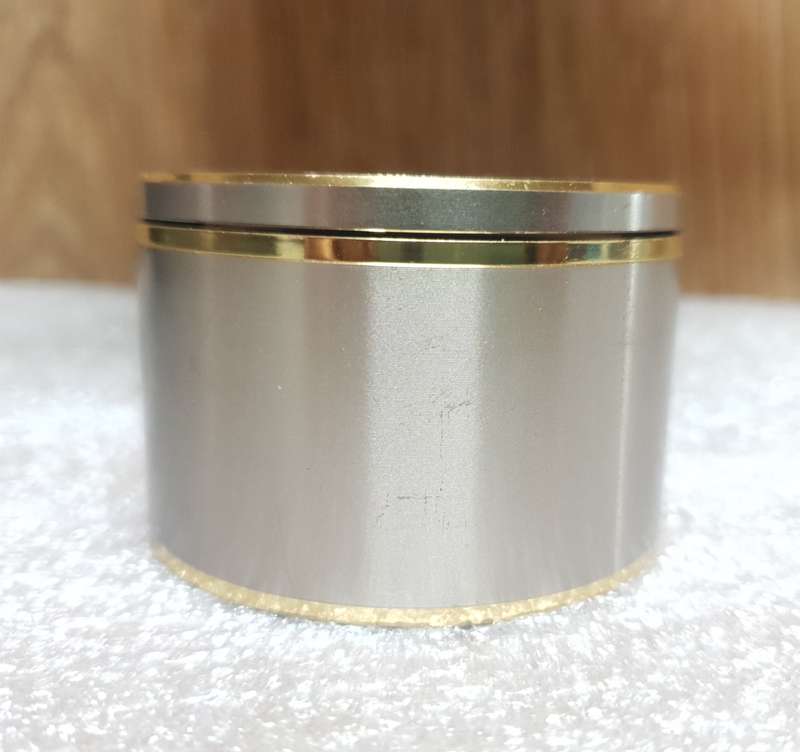 TIFFANY & CO Thick Brass Travel Alarm Clock in Pristine Working condition valued over R3,500.00