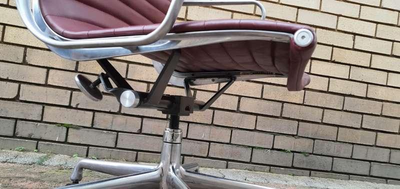 Original Eames EA33 Maroon Highback Office Chair