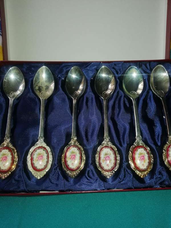 3 x Antique spoon sets