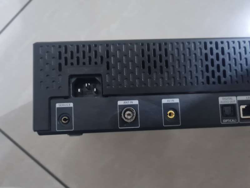 Samsung SOC1007T One Connect box