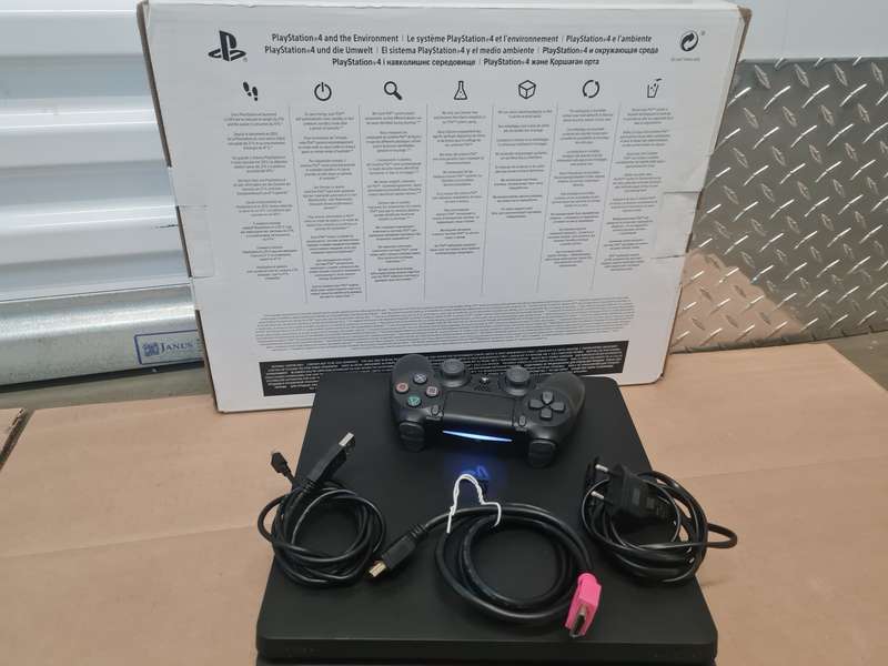 SONY PS4 SLIM 500GB CONSOLE