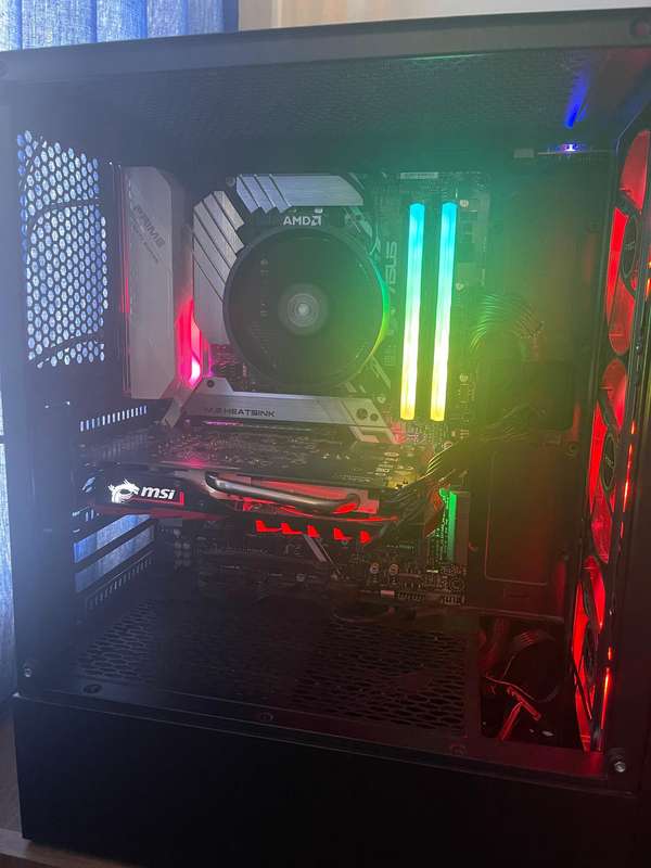 Ryzen 5 2600x - 16gb ddr4 ram - Asus x470 Pro - Fractal Design Fully Modular 550w PSU - Full PC