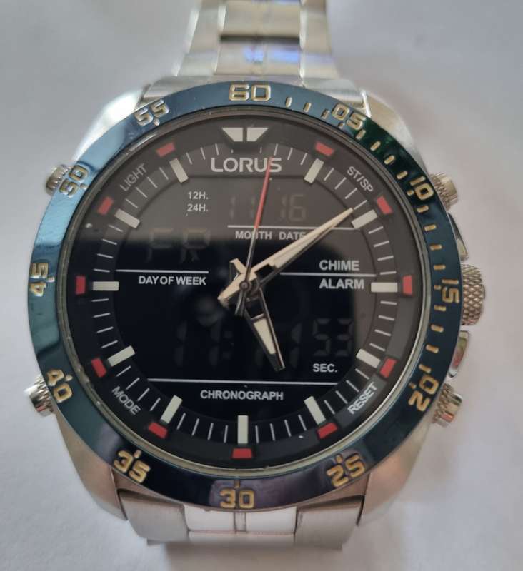 LORUS CHRONOGRAPH 100M RW623AX9 WATCH