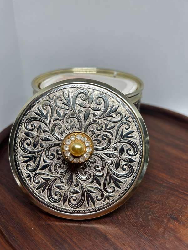 Vintage SANKYO wind-up music / trinket / powder box.