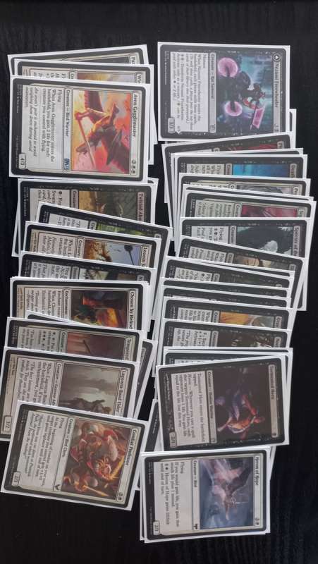 MAGIC THE GATHERING TRADING CARD - Commander Deck - Aron Benalias Ruin