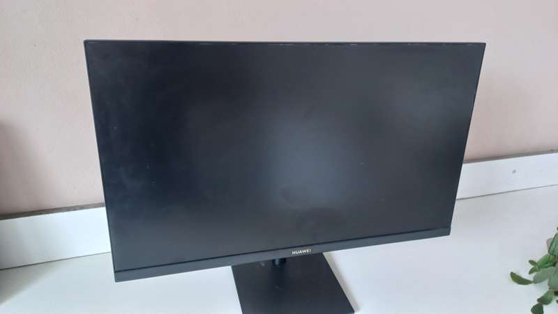Huawei 24 Inch Monitor - Please read description !!