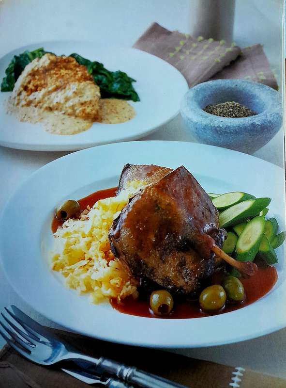 Meat & Poultry over 100 delicious recipes for every occasion by Lucy Knox