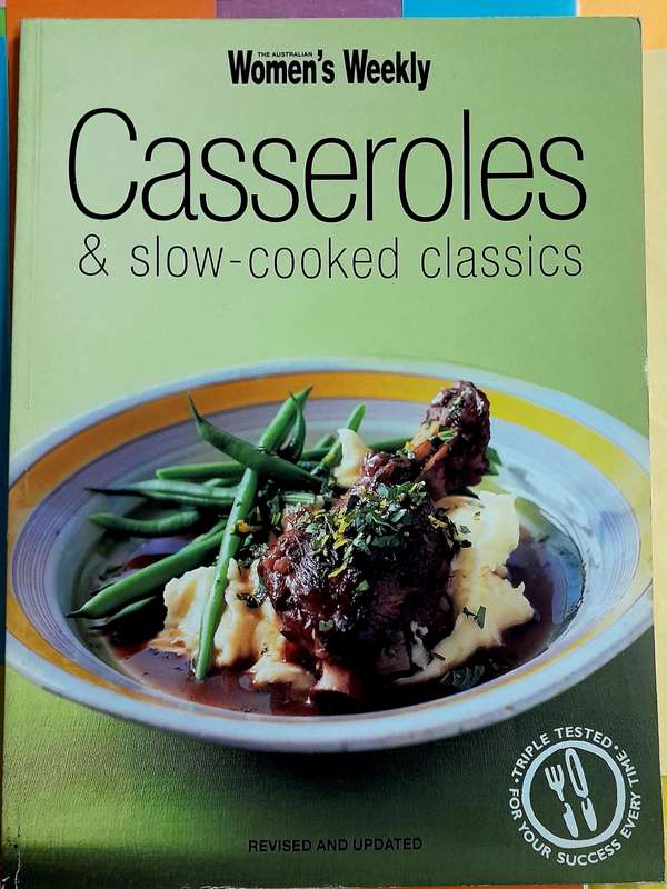 Womans Weekly Casseroles and Slow Cooked Classics