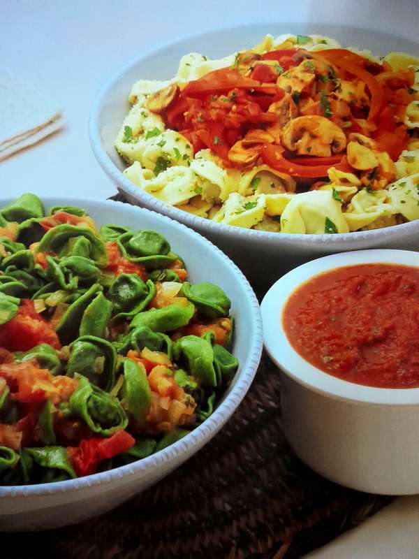 South Africa Quick n Easy New Ways with Pasta by Robyn Martin