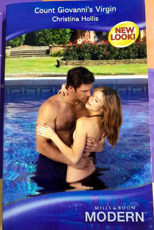 Count Giovanni's Virgin by Christina Hollis Mills and Boon Modern