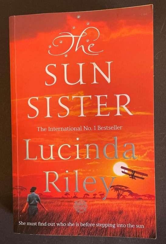THE SUN SISTER - LUCINDA RILEY - 837 PAGES - SEVEN SISTER SERIES