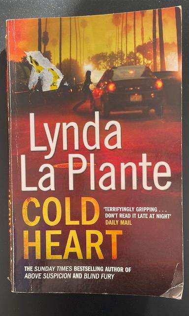 LYNDA LA PLANTE - COLD HEART -  486 PAGES