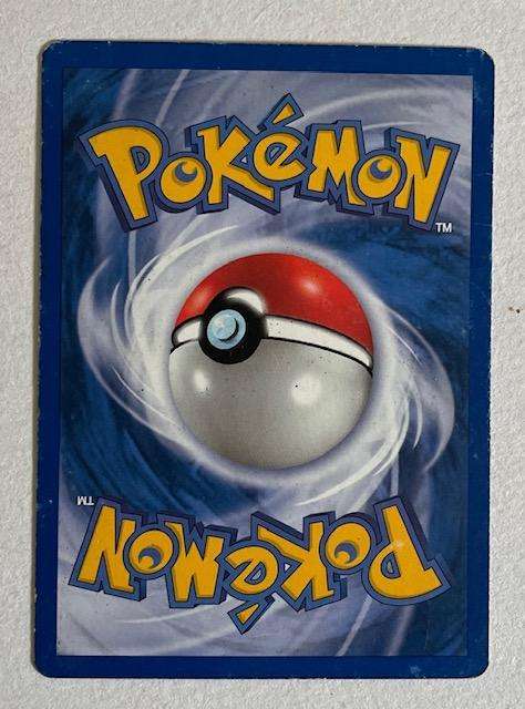 Pokémon Trading Card  - LAVITAR - 2001 - 57/75  LP