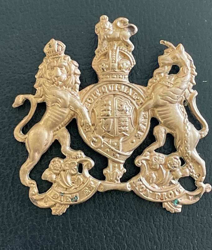 Vintage WWII Colonial Services Beret badge - great condition!