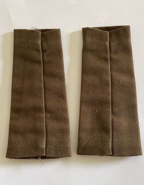 SANDF x2 Lapel epaulettes with insignia of Lieutenant.