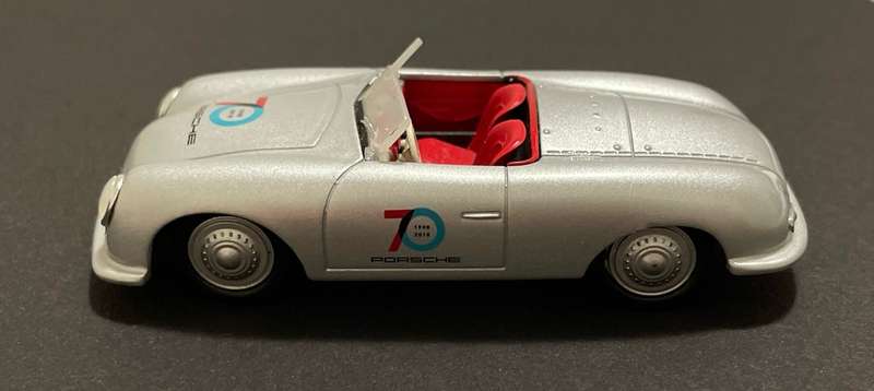PORSCHE 356 Speedster - WELLY - 70 year anniversary 1948 - 2018 Scale 1:48 # 41007