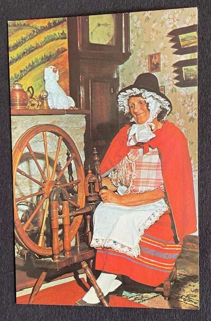 Vintage Postcard, Welsh Traditional Costume - NPO Dexter