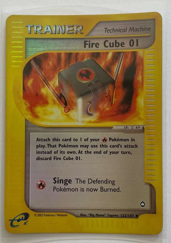 Pokémon Trading Card - Trainer - 2002- FIRE CUBE 01 - REV HOLO- 122/147 uncommon LP NM