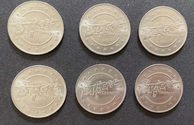 THE MAGIC GAME COMPANY 6 TOKENS
