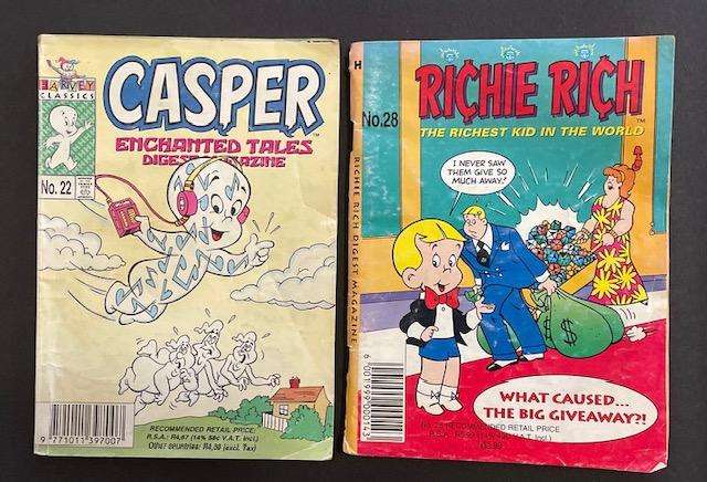 VINTAGE RICHIE RICH AND CASPER COMIC DIGEST - USED