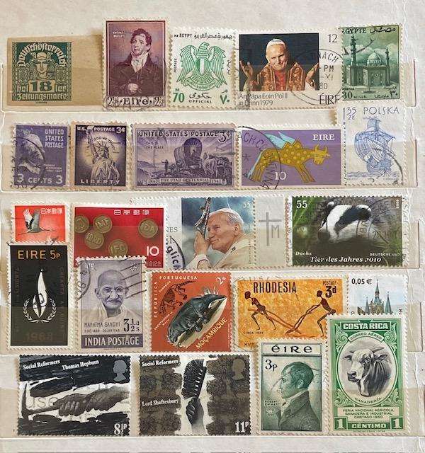 Mixed lot of World stamps stamps - Used.