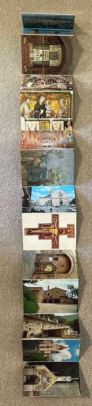 VINTAGE SOUVENIR CARD BOOKLET - ASSISSI - 16 CARDS