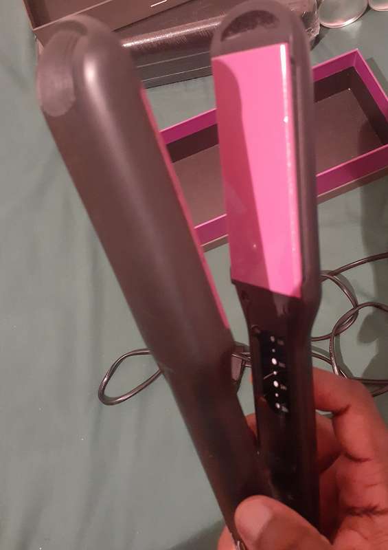 HAIR STRAIGHTNER!