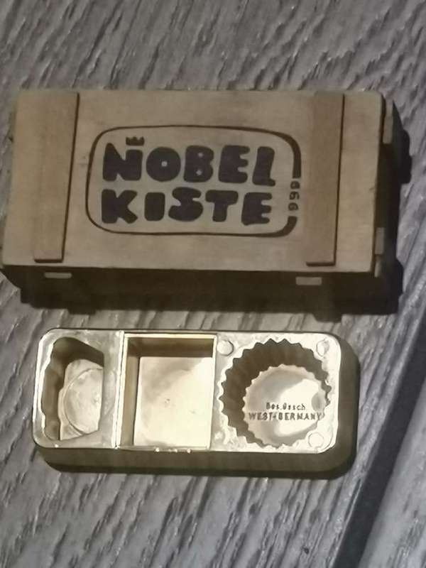 VINTAGE GOLD BAR BOTTLE OPENER