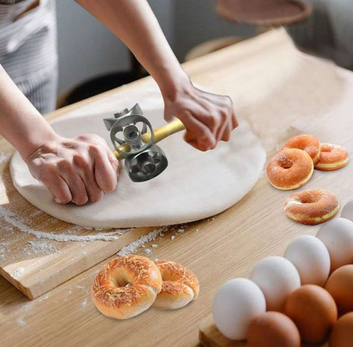 BURRAAQ TRANDING / STAINLESS STEEL DONUT CUTTER
