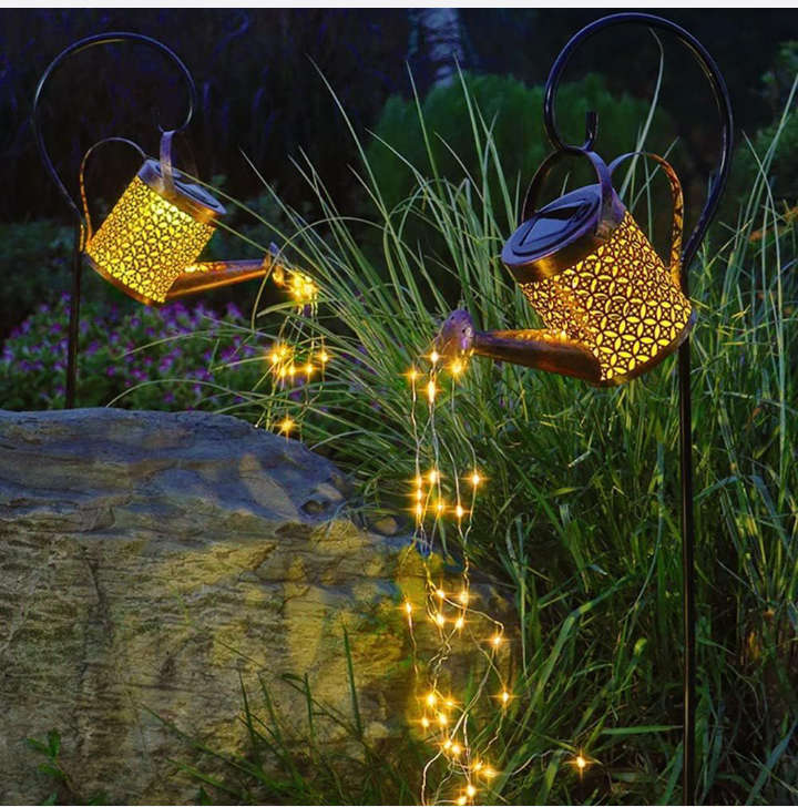BURRAAQ TRANDING / SOLAR WATERING CAN LIGHT