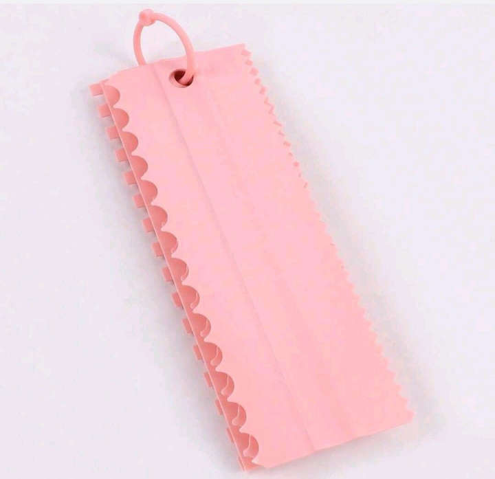 BURRAAQ TRANDING/ 4 PIC PINK CAKE DECORATOR KIT TO SCRAPE CAKE