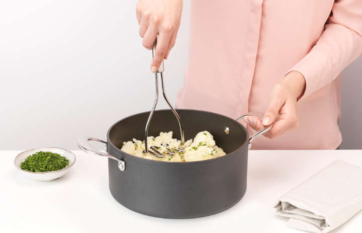 BURRAAQ TRANDING/ POTATO MASHER