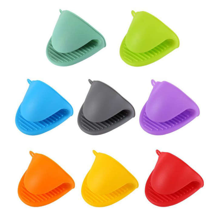 BURRAAQ TRANDING / SILICONE HEAT INSULATION NON SLIP HAND MITT