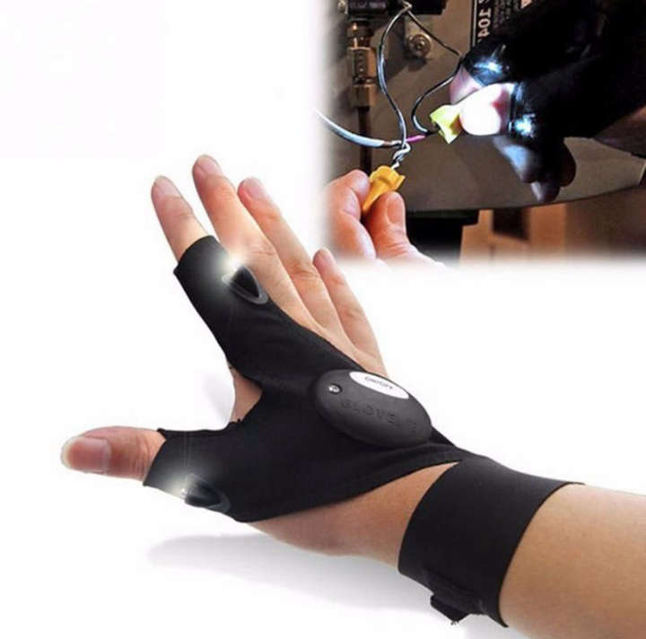 BURRAAQ TRANDING/ FINGER GLOVES WITH LED LIGHT MULTI USE LED FLASH LIGHT