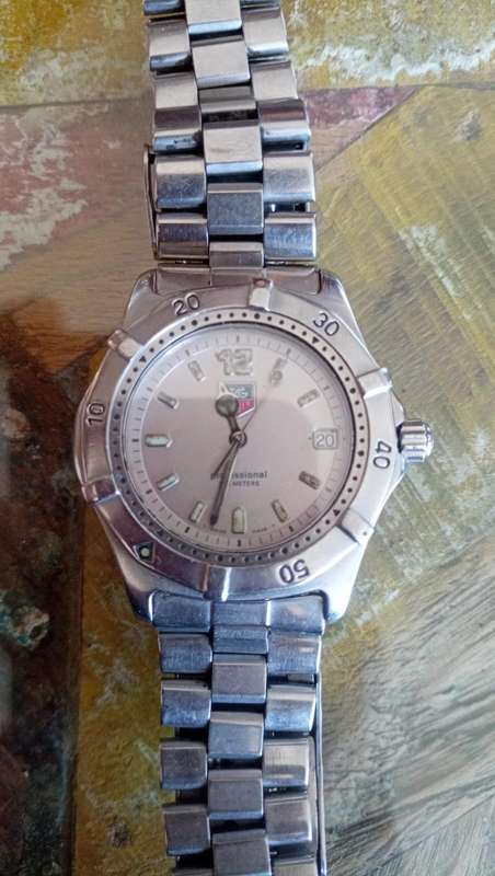 TAG Heuer Professional 200M