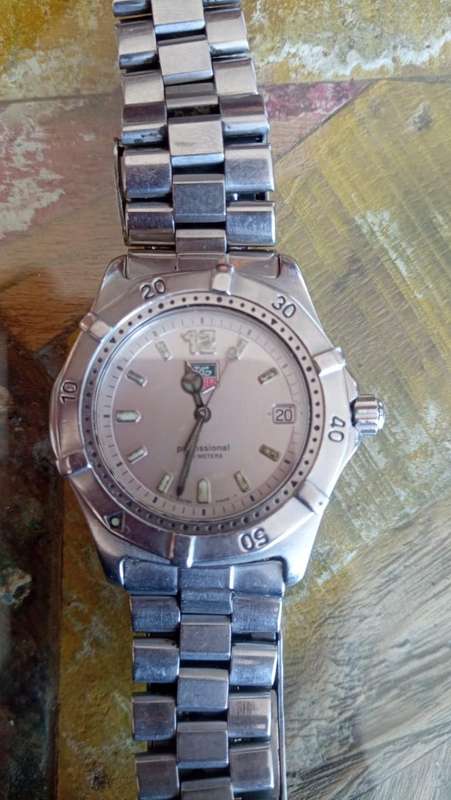 TAG Heuer Professional 200M