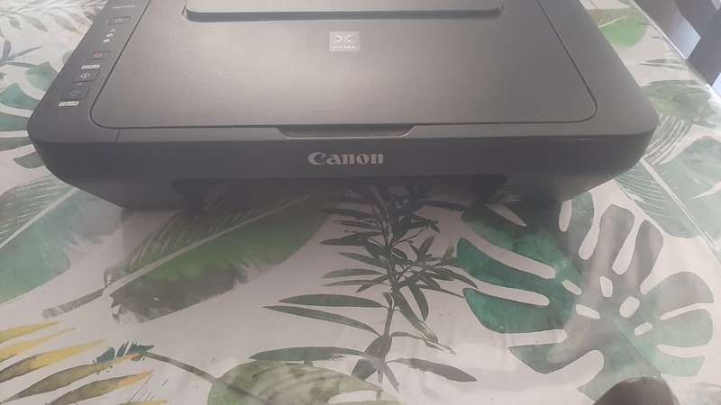 1 printer Hp  & 1 printer Canon