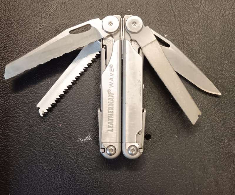 WAVE 2 LEATHERMAN